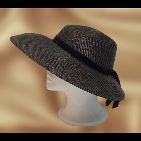 Accessories - Vintage Women’s Wide-Brim Hat, Black